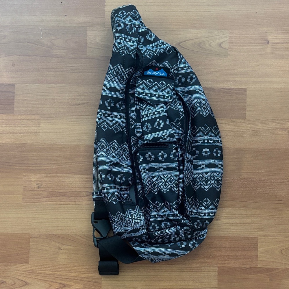 KAVU Geometric Black and Gray Belt Bag